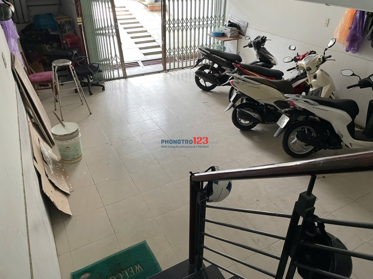 Cho thuê căn hộ 65m2, tầng 2, khu vực trung tâm quận 7, gần trường đại học Tôn Đức thắng