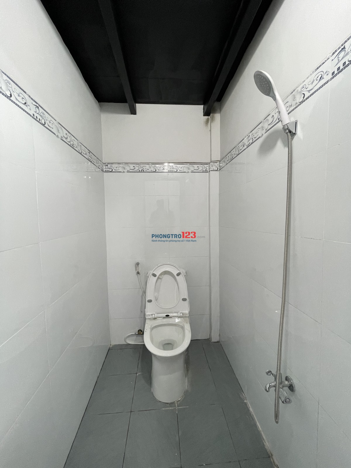 PHÒNG MỚI XÂY 100% CÓ MÁY LẠNH ngay 359 ĐỖ XUÂN HƠP - CAO ĐẲNG KỸ NGHỆ II - 27m2 GÁC CAO - FREE XE