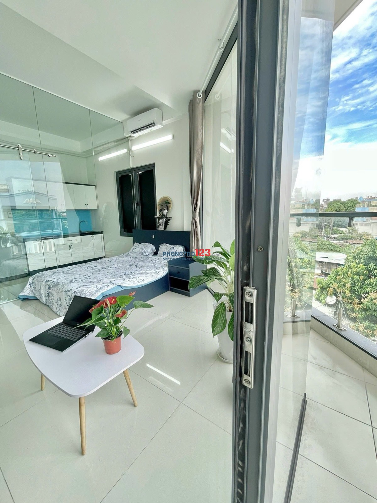 CHO THUÊ CĂN HỘ FULL NỘI THẤT CỬA SỔ VÀ BAN CÔNG THOÁNG MÁT Ở BÌNH THẠNH GIÁP Q1,Q3 - LH: 0334998413