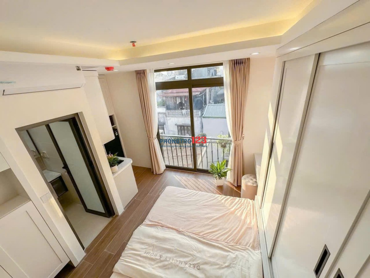 Cho Thuê Căn Hộ 1 Phòng Ngủ Full Nội Thất – Ban Công Cửa Sổ Thoáng Mát, Gần Sân Bay Tân Sơn Nhất