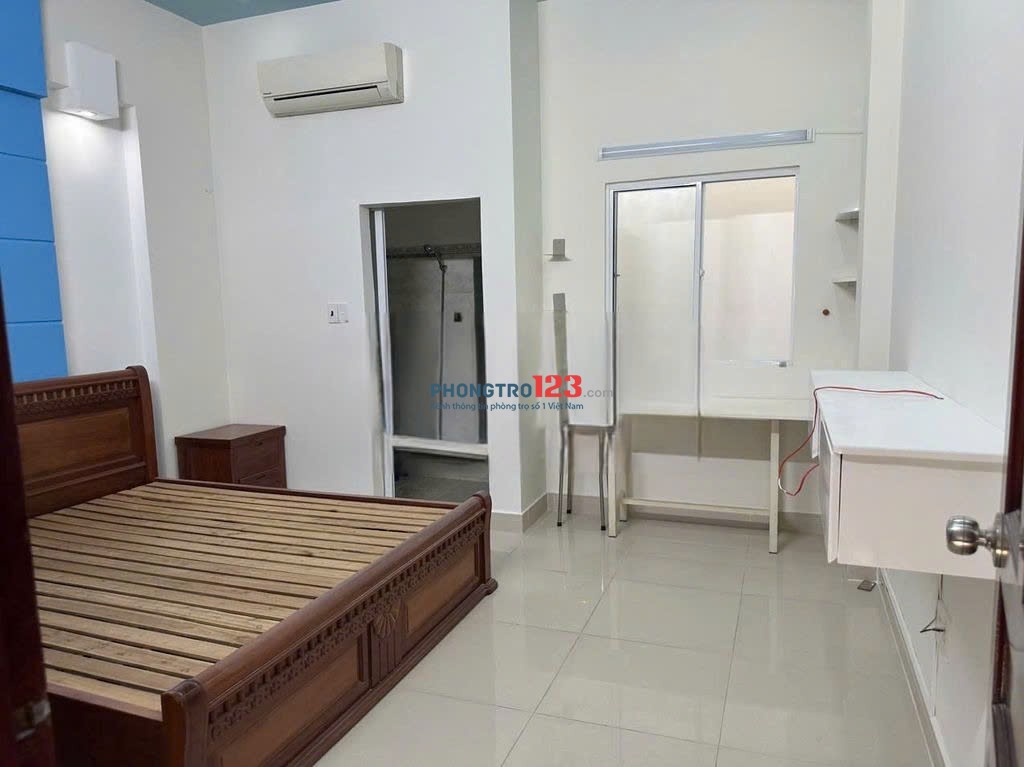 Nhà Nguyên Căn - Hiệp Bình Phước - 4PN - 4WC. 1 trệt - 2 lầu - 16tr/tháng