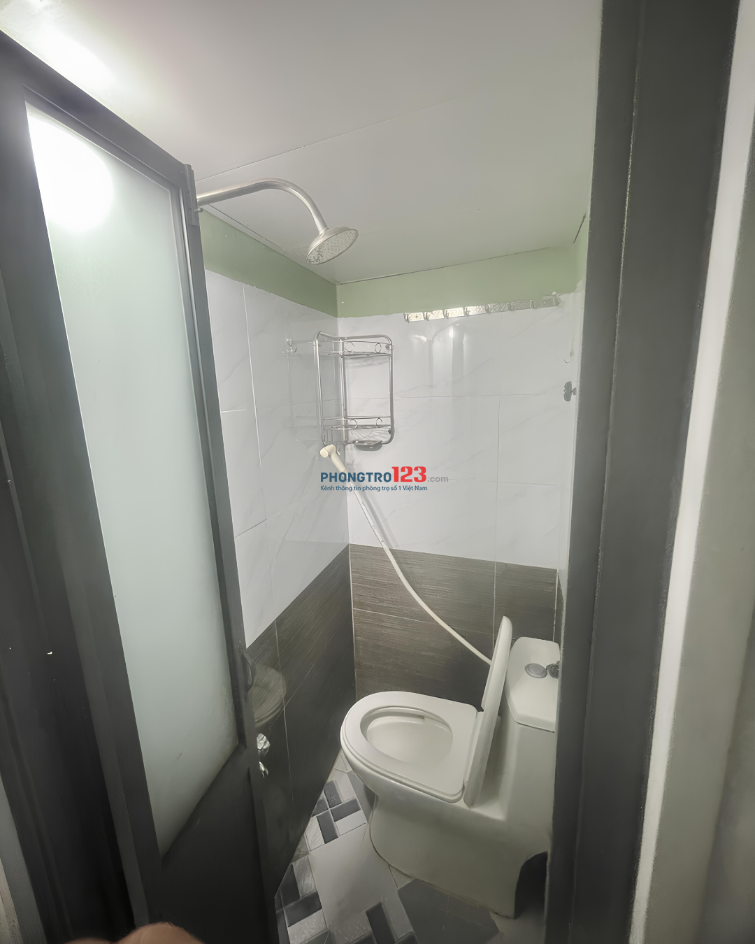 PHÒNG ĐẸP, CỬA SỔ, LẦU TRỆT SẠCH SẼ LỐI ĐI RIÊNG NGAY ĐH CÔNG NGHIỆP CS2 7P ĐI XE