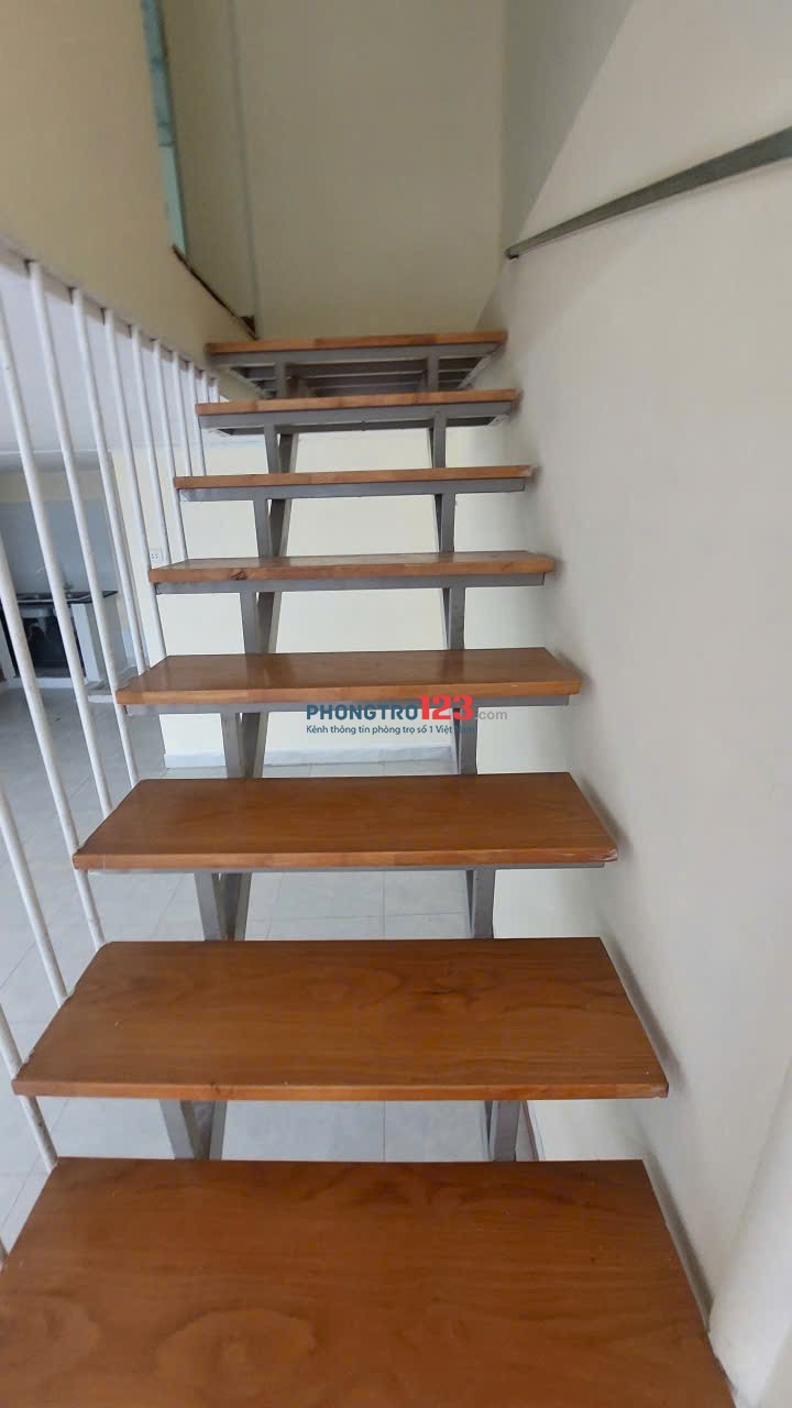 Chính chủ cho thuê nhà nguyên căn 90m2, 2PN,2 WC giá 8 triệu.