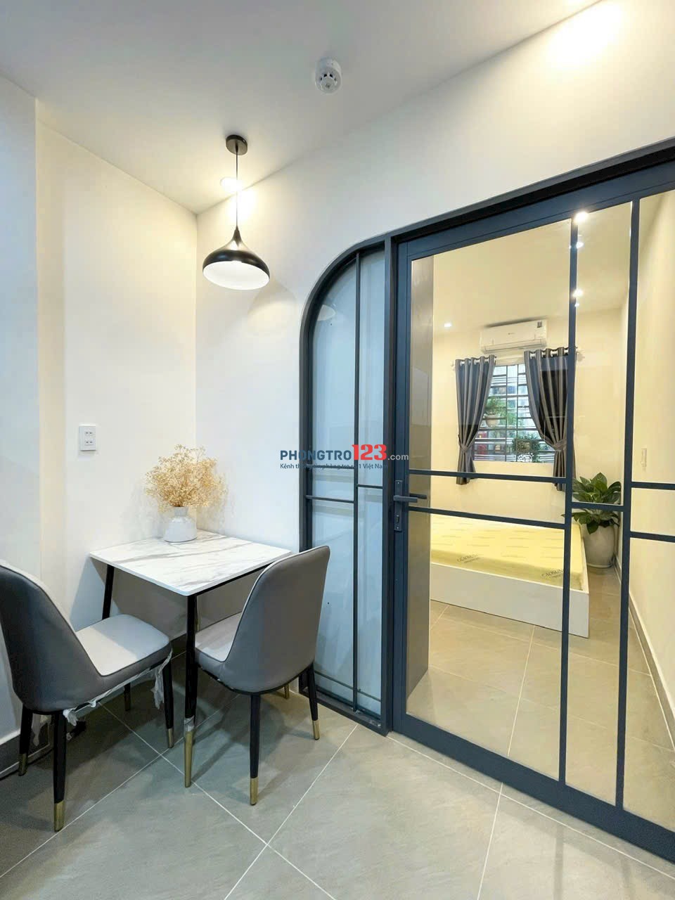 1PN FULL NỘI THẤT TÁCH BẾP RỘNG 40M2 NGAY BÙI ĐÌNH TUÝ GẦN Q1, Q3, PHÚ NHUẬN