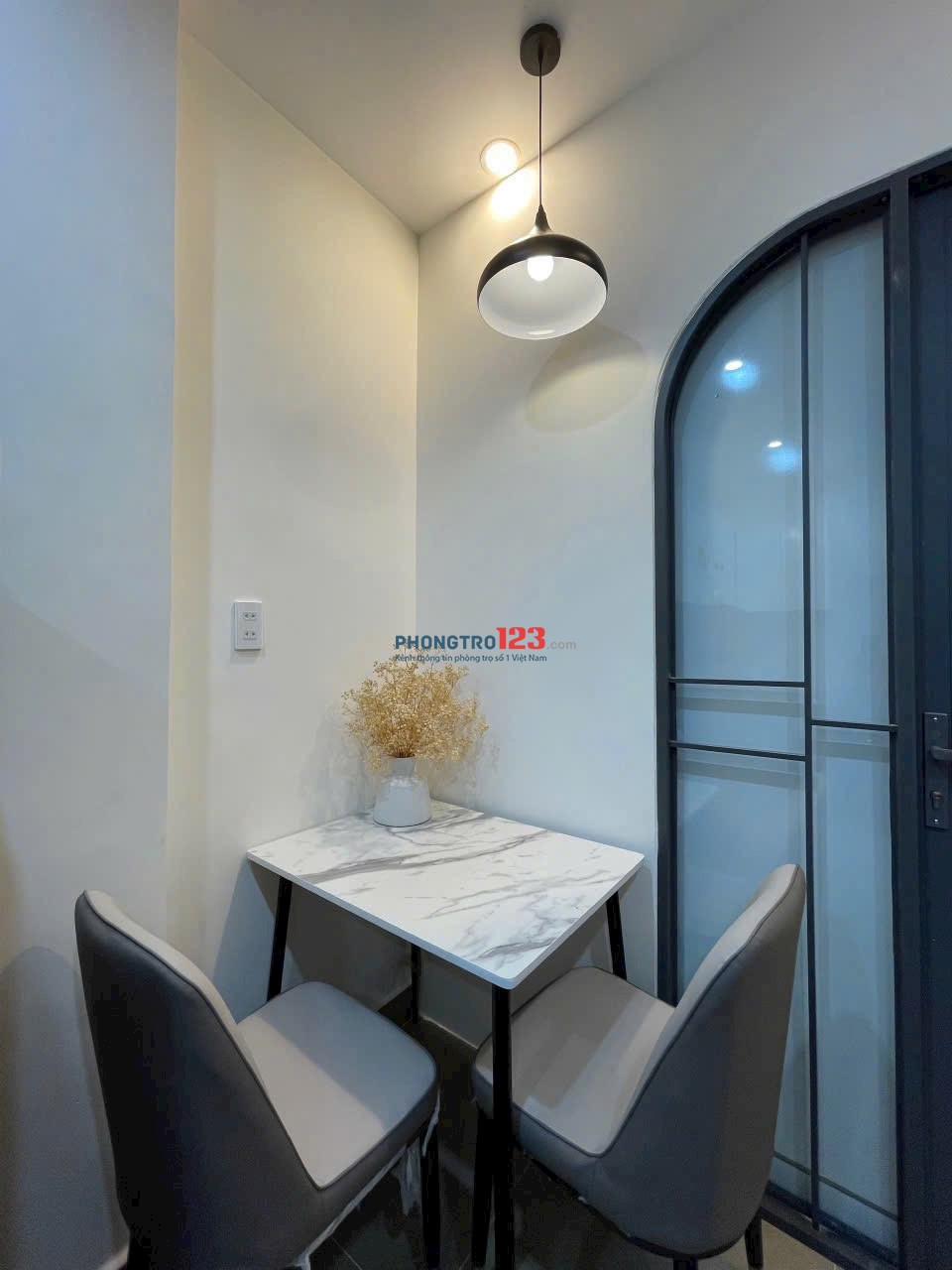 1PN FULL NỘI THẤT TÁCH BẾP RỘNG 40M2 NGAY BÙI ĐÌNH TUÝ GẦN Q1, Q3, PHÚ NHUẬN