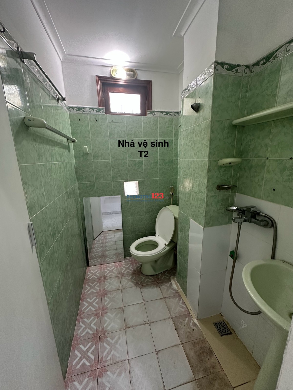 CHO THUÊ nhà nguyên căn lô góc đẹp, KHÔNG ÚNG NƯỚC tại số 44, ngõ 122 Định Công, phường Phương Liệt