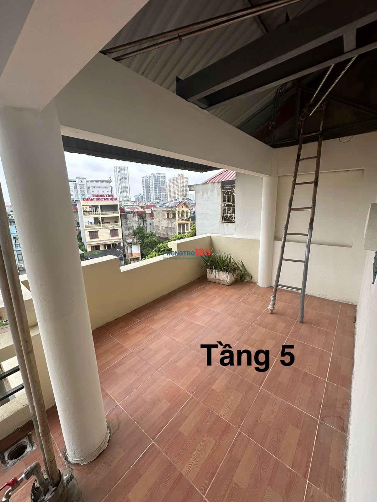 CHO THUÊ nhà nguyên căn lô góc đẹp, KHÔNG ÚNG NƯỚC tại số 44, ngõ 122 Định Công, phường Phương Liệt