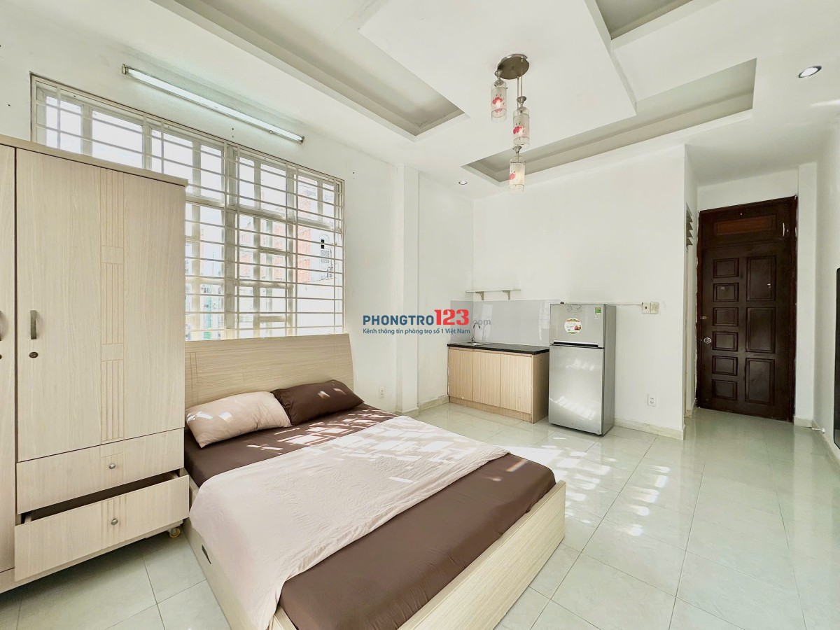 CĂN HỘ CÓ BAN CÔNG FULL NỘI THẤT NGAY TÂN BÌNH