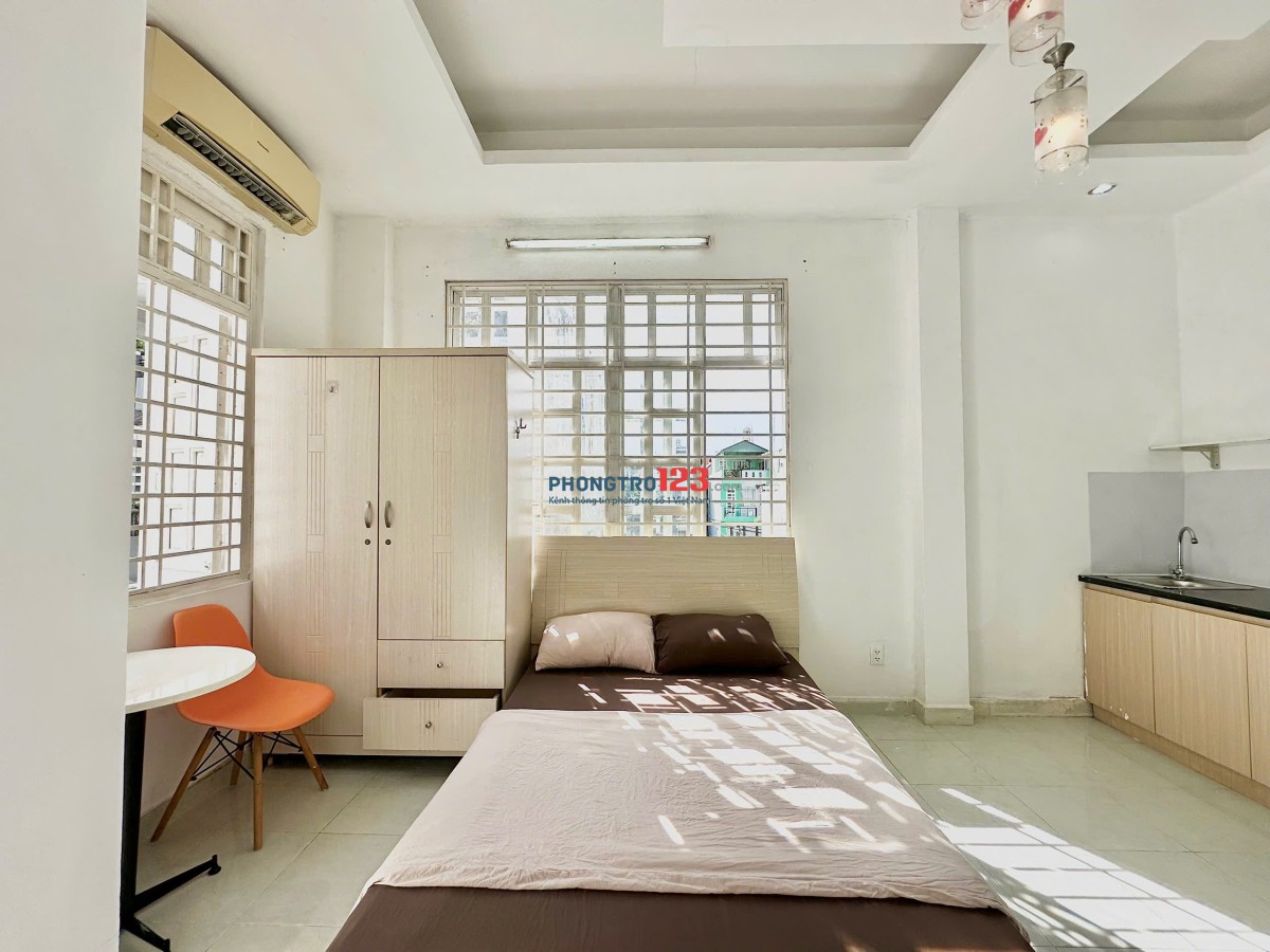 CĂN HỘ CÓ BAN CÔNG FULL NỘI THẤT NGAY TÂN BÌNH