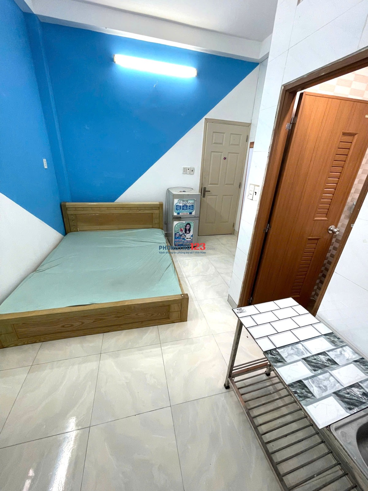 Phòng Cửa Sổ, Ngay Cổng ĐH Bách Khoa, Full Nội thất, Giờ Giấc Tự Do