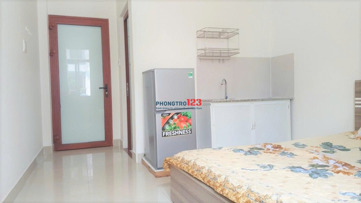 Phòng cửa sổ thoáng mát, Ngay Thành Thái, Sát ĐH Huflit, Bách Khoa, Hoa Sen, Y Phạm Ngọc Thạch