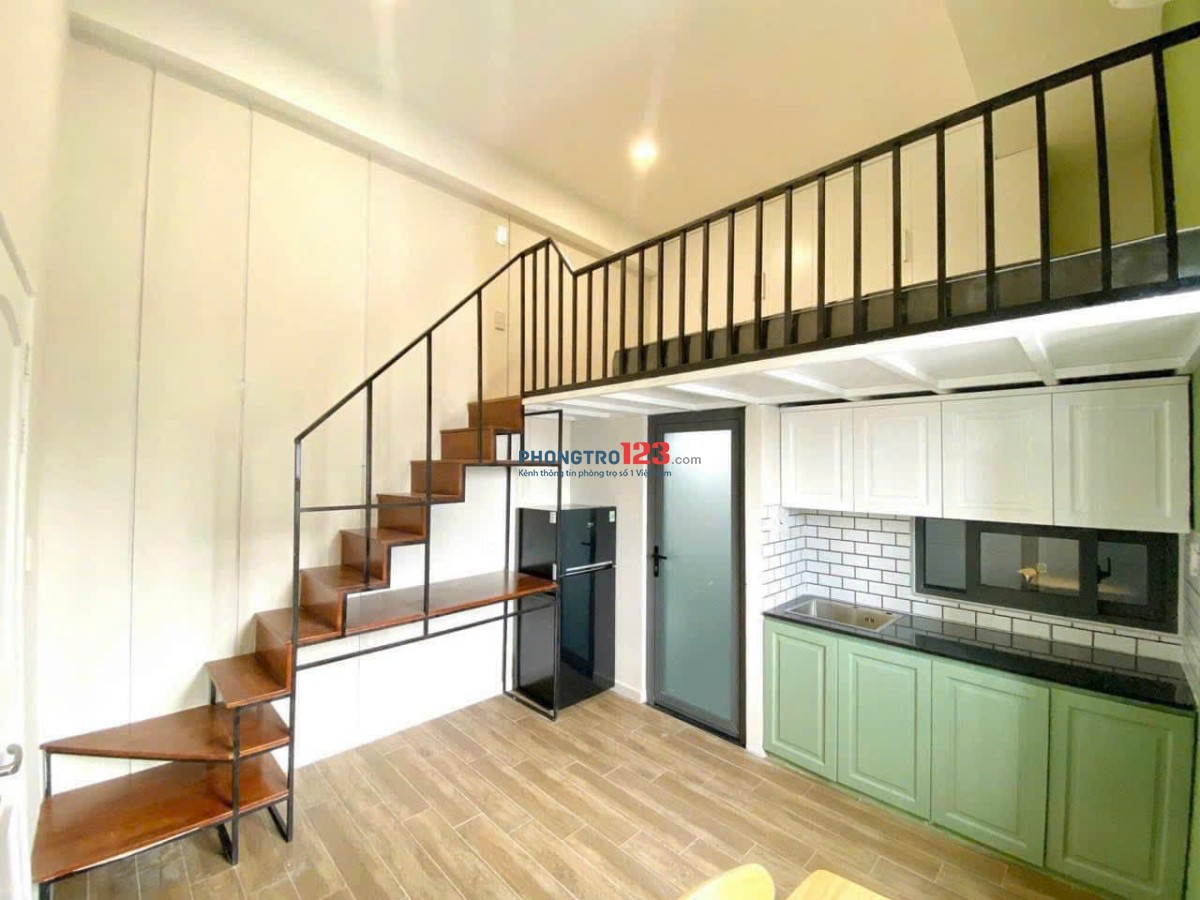 Phòng gác 35m2 Full nội thất ngay Hàng xanh sát ngay đại hoạc Ngoại Thương, Giao Thông Vận Tải