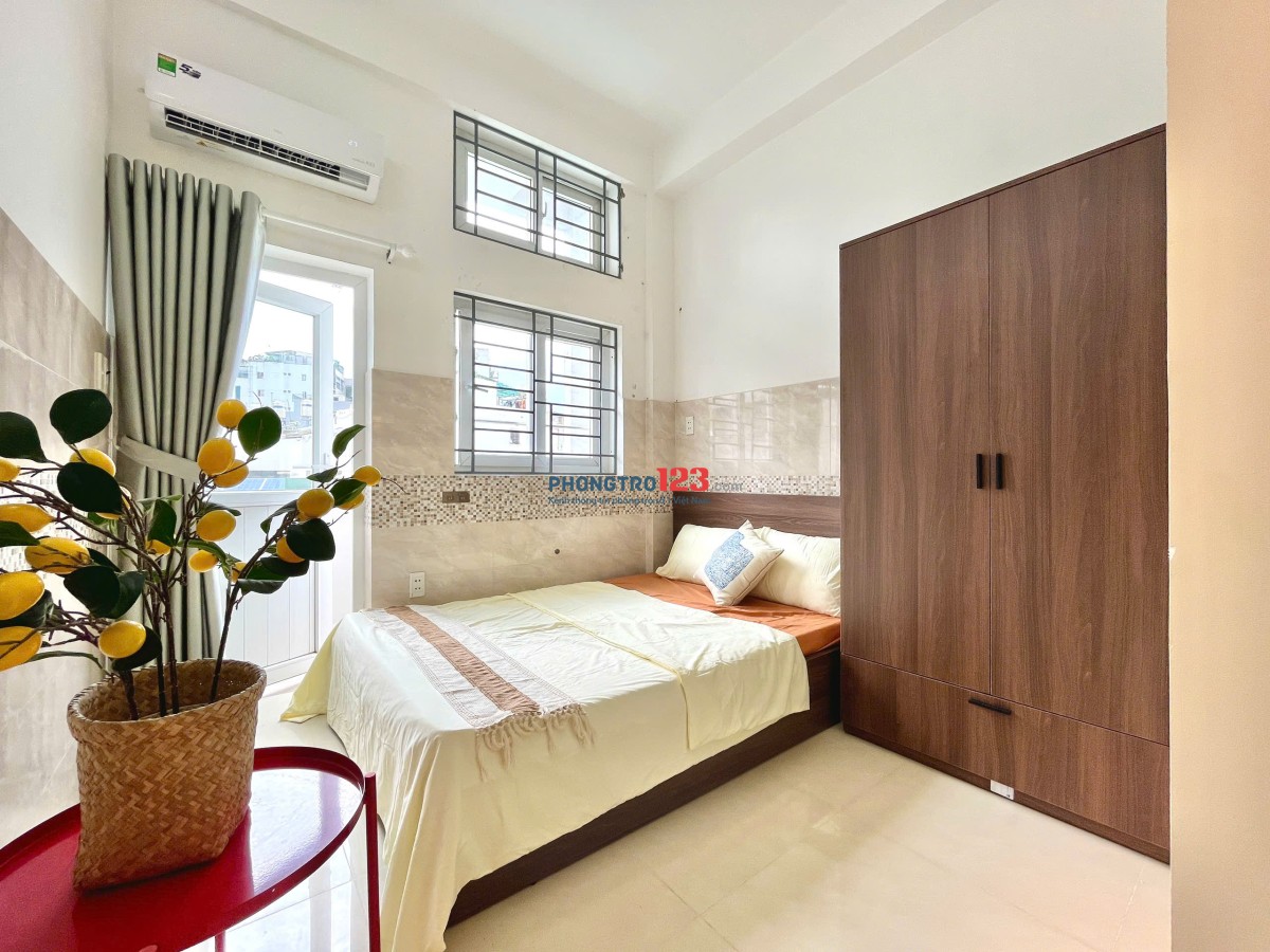 PHÒNG NGỦ CÓ BANCOL SIÊU ĐẸP NGAY NGUYỄN XÍ