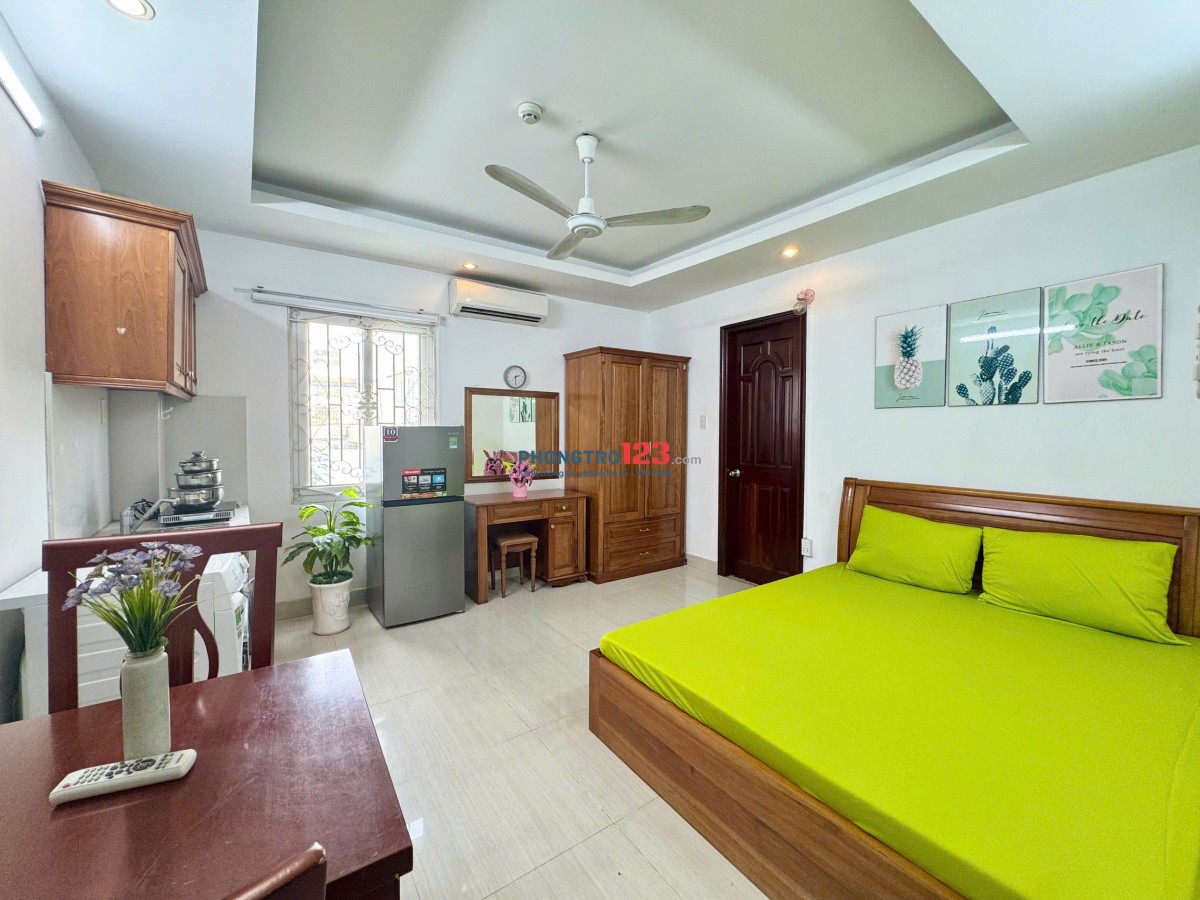 Căn hộ 30m2 máy giặt riêng giá hấp dẫn ngay Coopmart Nhiêu Lộc, ngã 4 Trần Quang Diệu