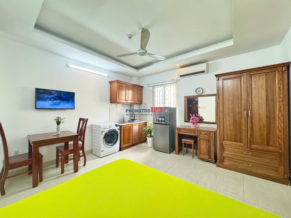 Căn hộ 30m2 máy giặt riêng giá hấp dẫn ngay Coopmart Nhiêu Lộc, ngã 4 Trần Quang Diệu