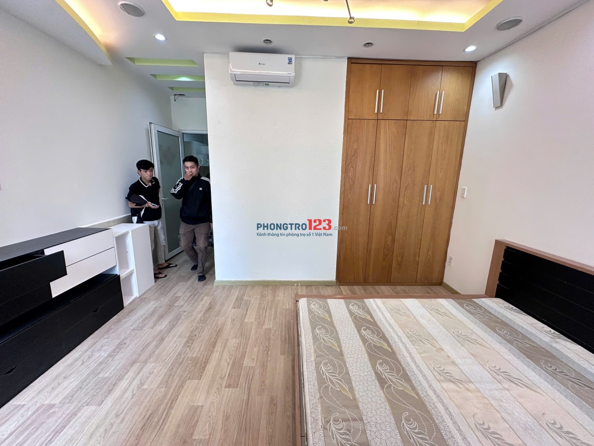CHO THUÊ PHÒNG FULL NỘI THẤT CỬA SỔ, BAN CÔNG THOÁNG MÁT Ở BÌNH THẠNH GIÁP Q1, Q3 - LH: 0334998413
