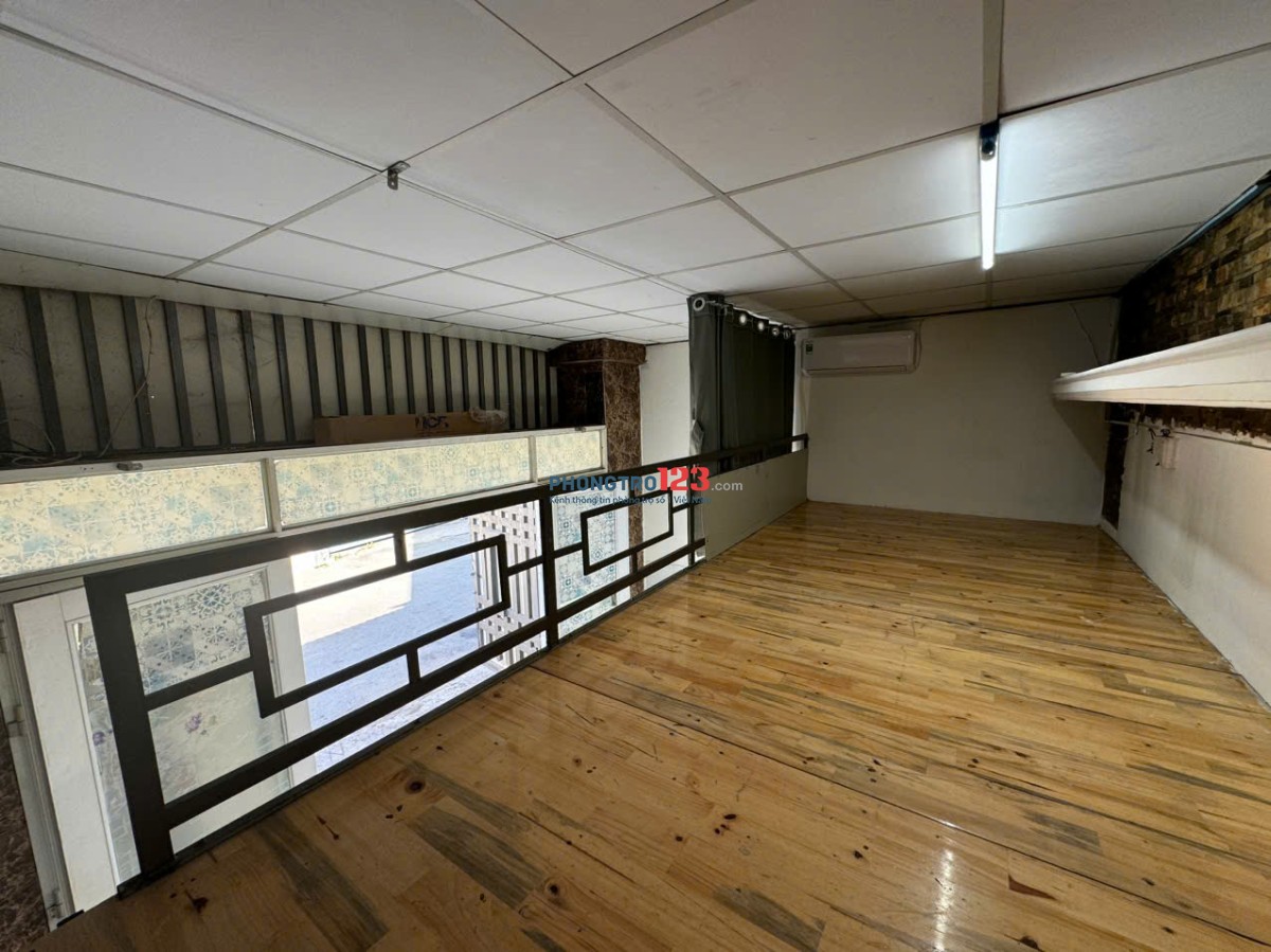 Phòng mặt tiền riêng biệt có gác lửng máy lạnh, Đường 53 Q. Gò Vấp (Đối diện hẻm 140 Phạm Văn Chiêu)