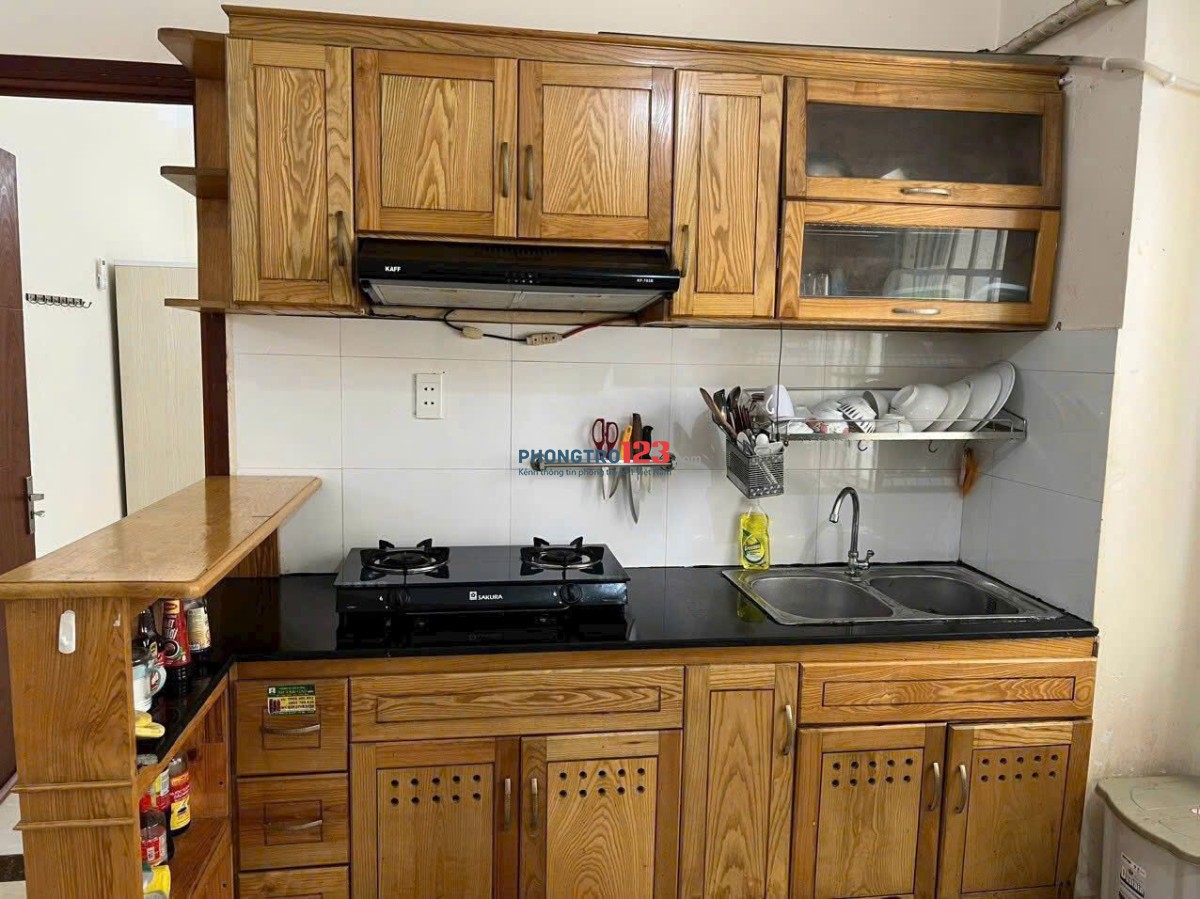 Chung cư Bàu Cát ,Tân BÌnh: 65m2, 2p ngủ, ban công, giá 7tr