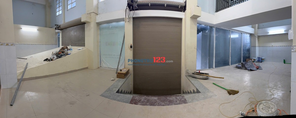 Cho thuê mặt bằng kinh doanh rộng 60m2, Ngang 11m, Kinh doanh tự do, Gần 3 chung cư