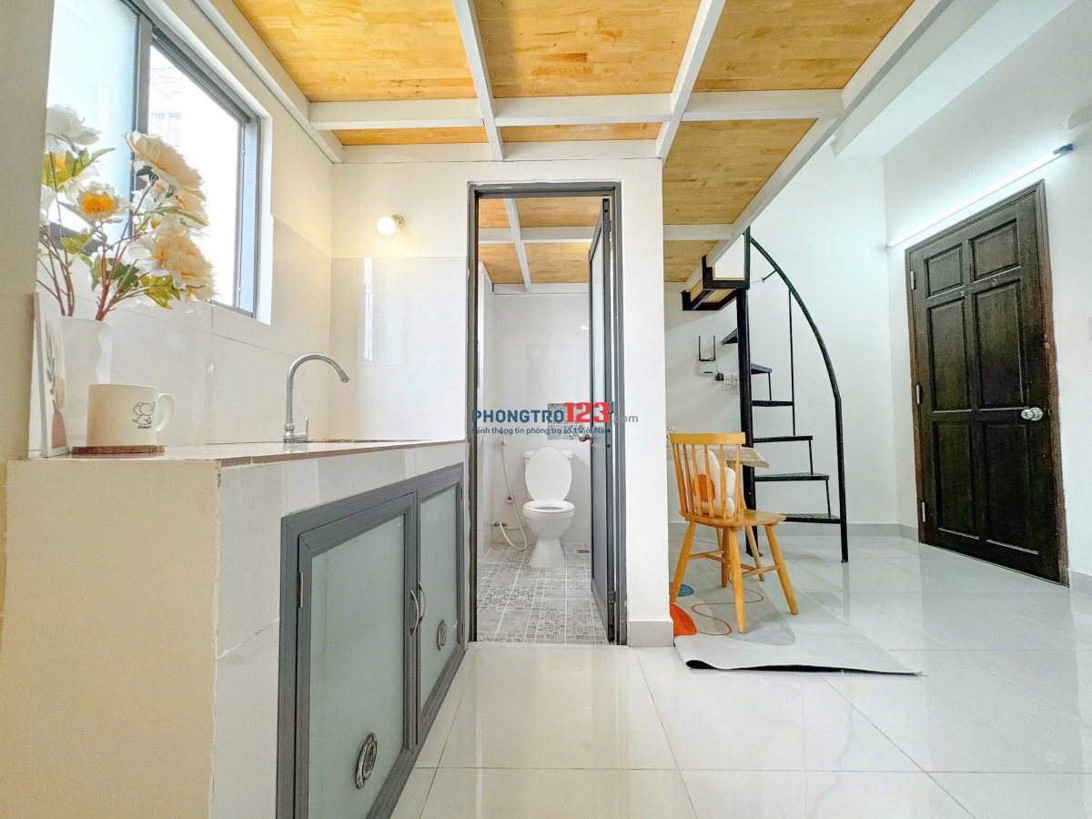 Cho Thuê Phòng Có Gác-Full nội thất ngay Điện Biên Phủ gần Q1, Ngã Tư Hàng Xanh, UEF, HIU