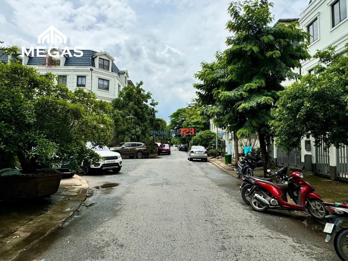 Cho thuê phòng đẹp, thiết kế hiện đại - khuôn viên thoáng mát đậu được oto, hồ bơi FREE giá bao tốt