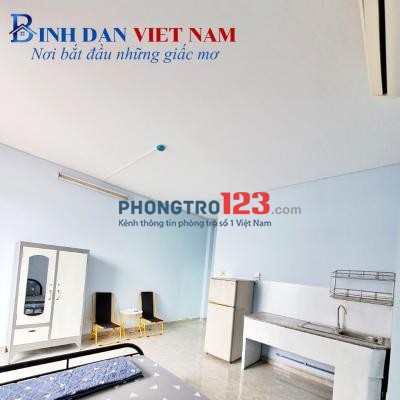 Cho thuê phòng trọ full nội thất có ban công ở mặt tiền Điện Biên Phủ, Q10