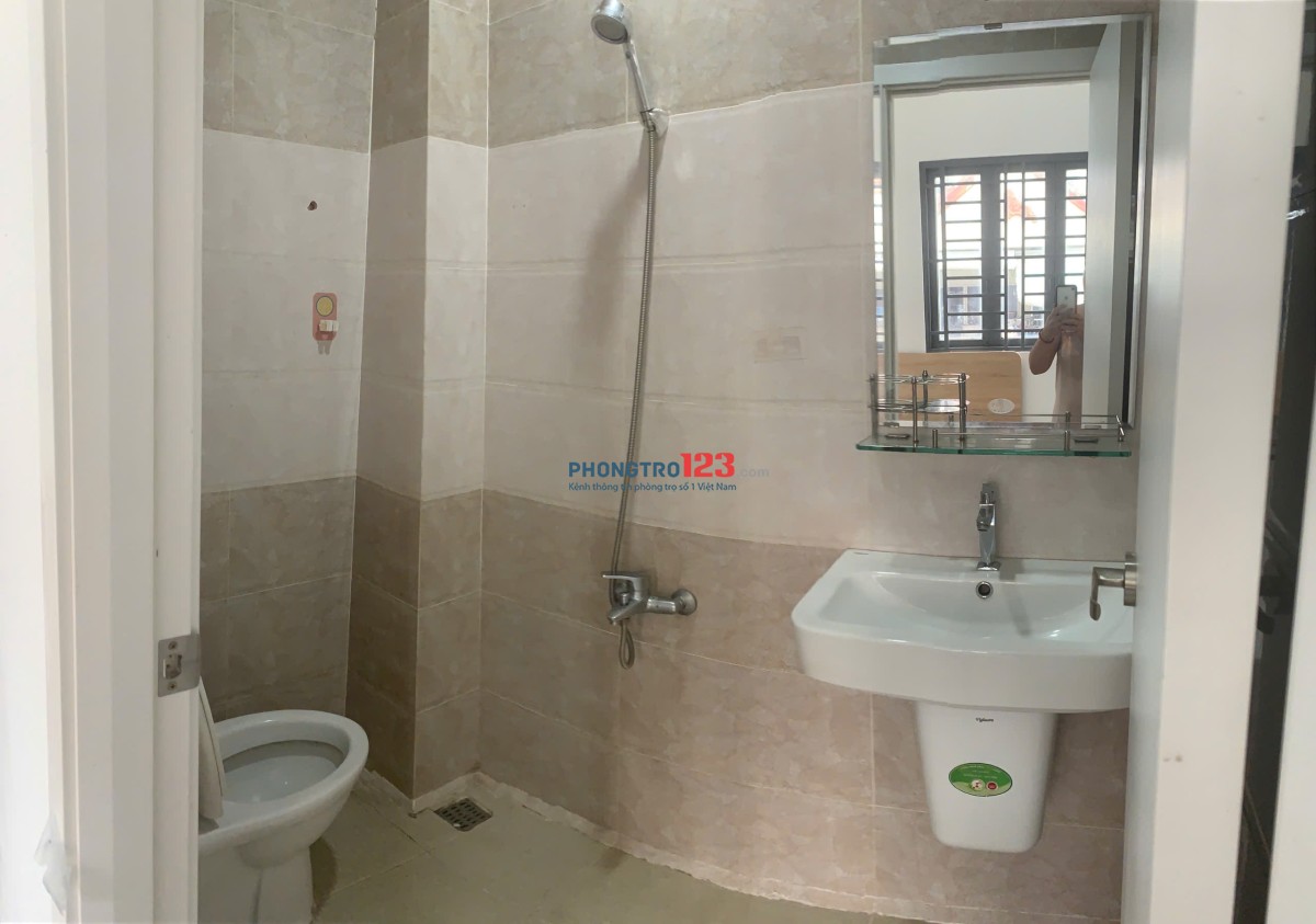 Phòng đẹp mới sơn sửa cho thuê. (giảm 1 triệu/ tháng cho 3 tháng đầu tiên)