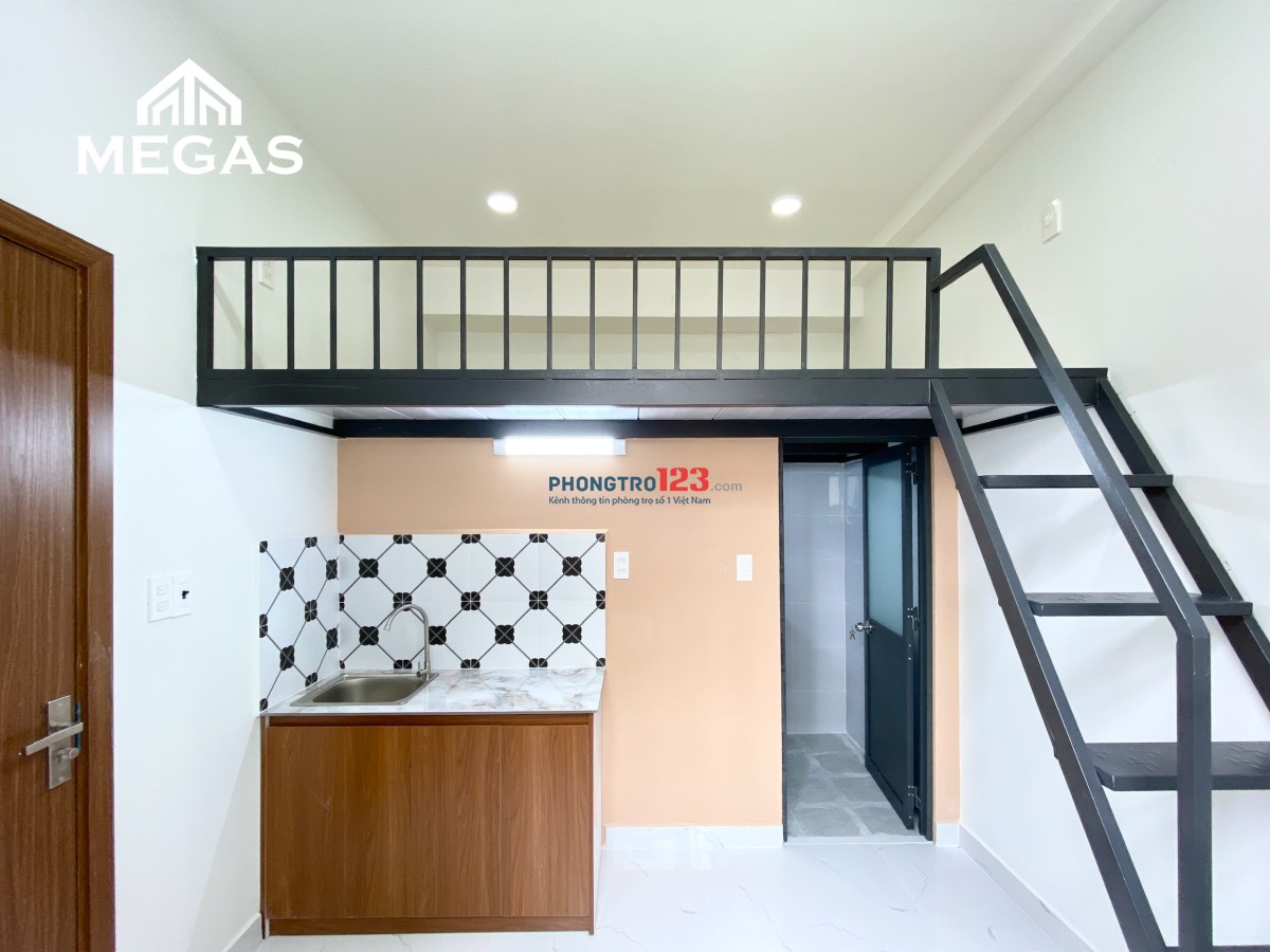 NHÀ MỚI 100% CỬA SỔ TRỜI - Ở 3NG 3XE - NGAY TRUNG TÂM QUẬN 7 KẾ BÊN LÀ GO NGUYỄN THỊ THẬP