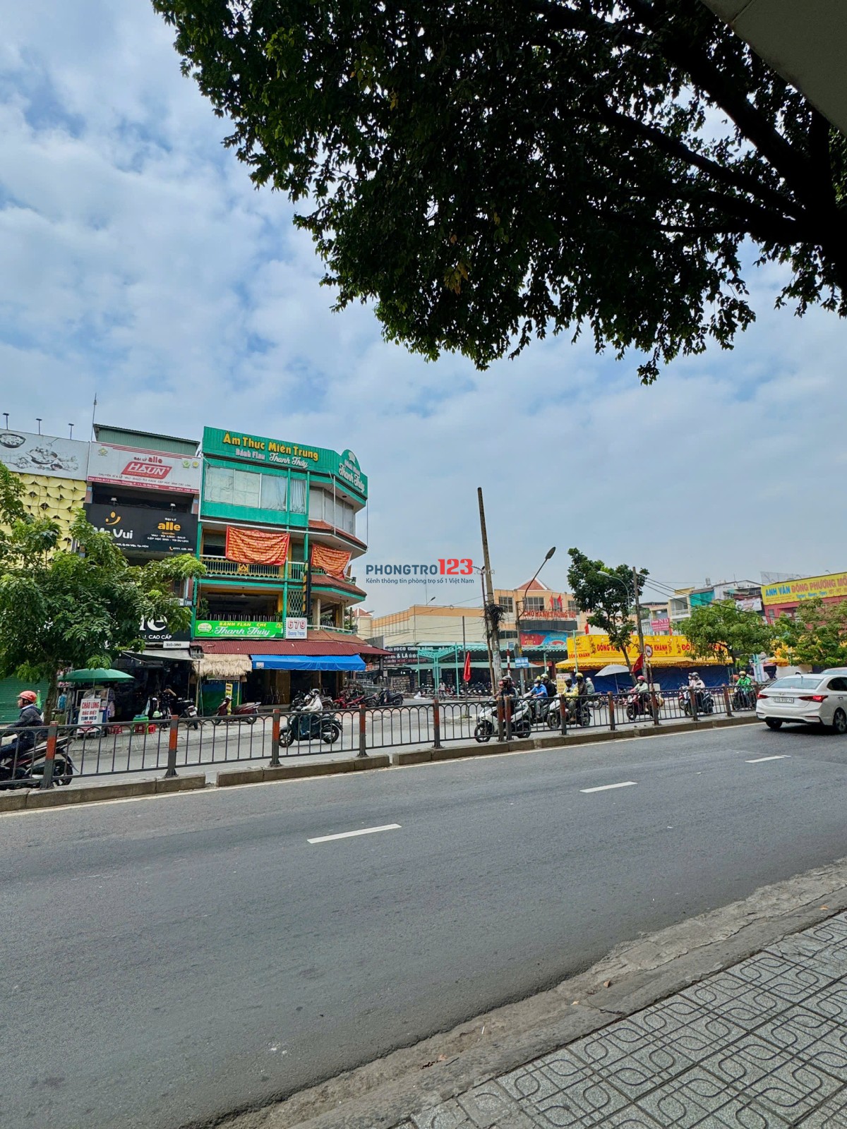 Phòng đang setup chuẩn bị khai trương giá rẻ. Đối diện chợ Hạnh Thông Tây