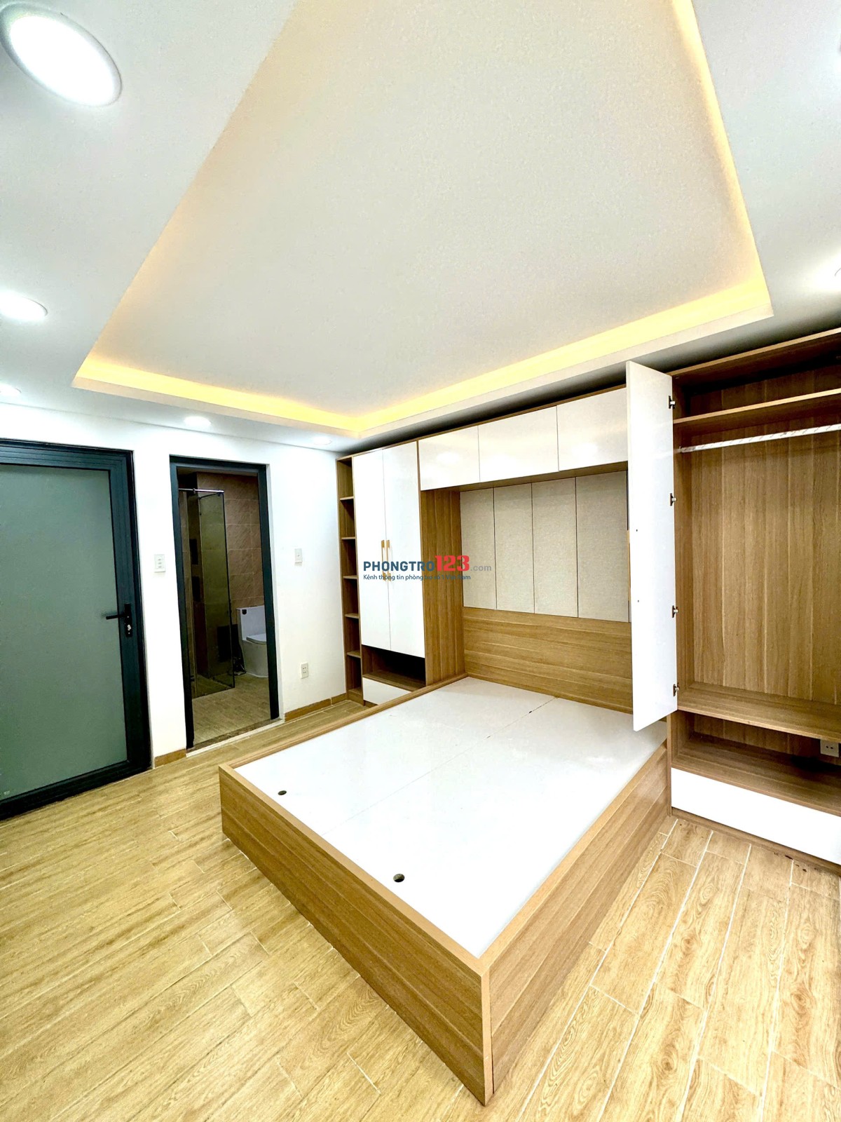 Phòng đang setup chuẩn bị khai trương giá rẻ. Đối diện chợ Hạnh Thông Tây
