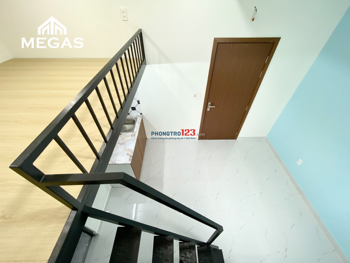 NHÀ MỚI 100% CỬA SỔ TRỜI - Ở 3NG 3XE - NGAY TRUNG TÂM QUẬN 7 KẾ BÊN LÀ GO NGUYỄN THỊ THẬP