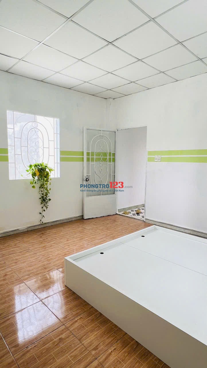 PHÒNG MỚI ĐẸP – NGUYÊN LẦU 2 CÓ BAN CÔNG, BẾP RIÊNG