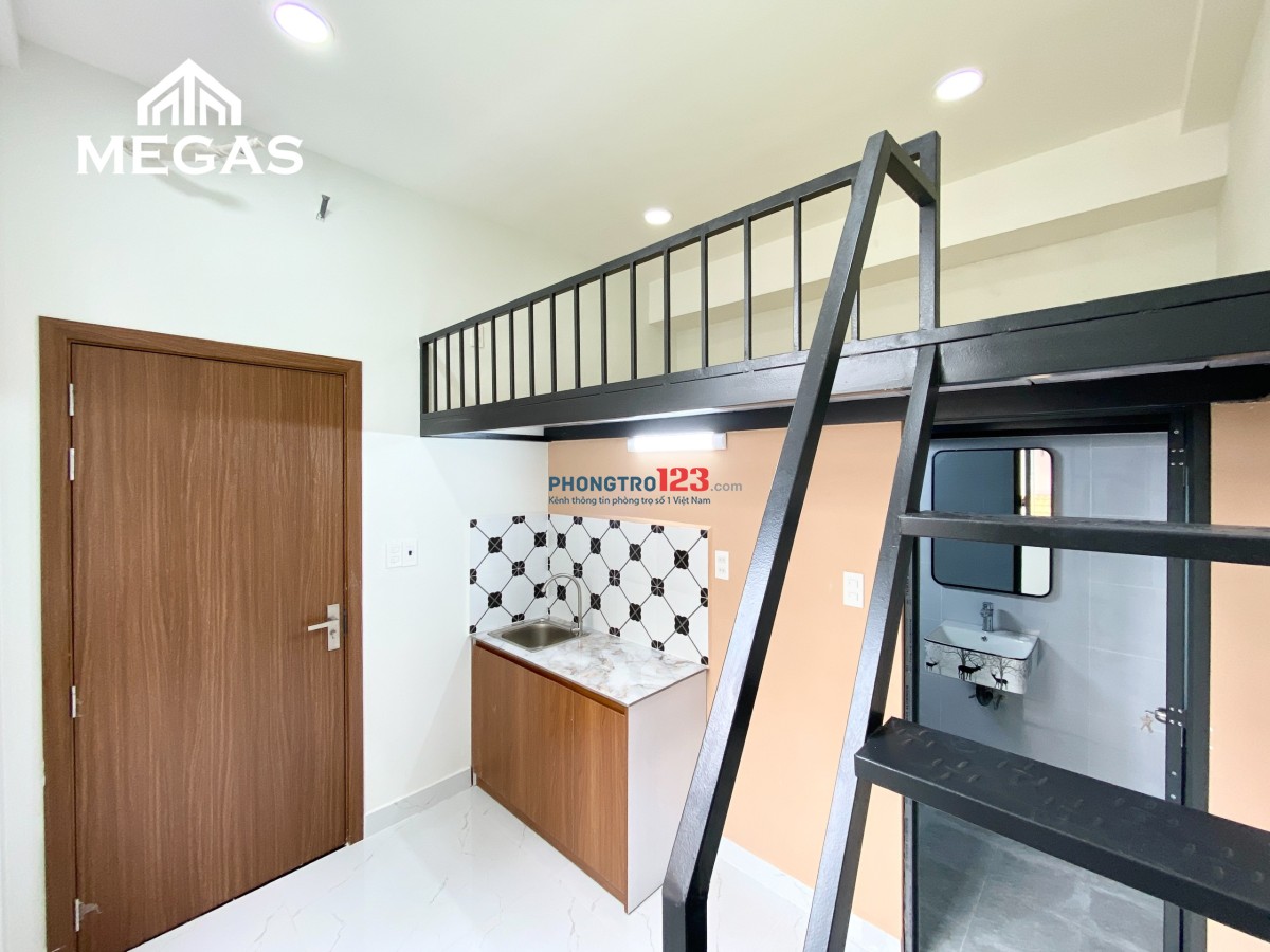 NHÀ MỚI 100% CỬA SỔ TRỜI - Ở 3NG 3XE - NGAY TRUNG TÂM QUẬN 7 KẾ BÊN LÀ GO NGUYỄN THỊ THẬP