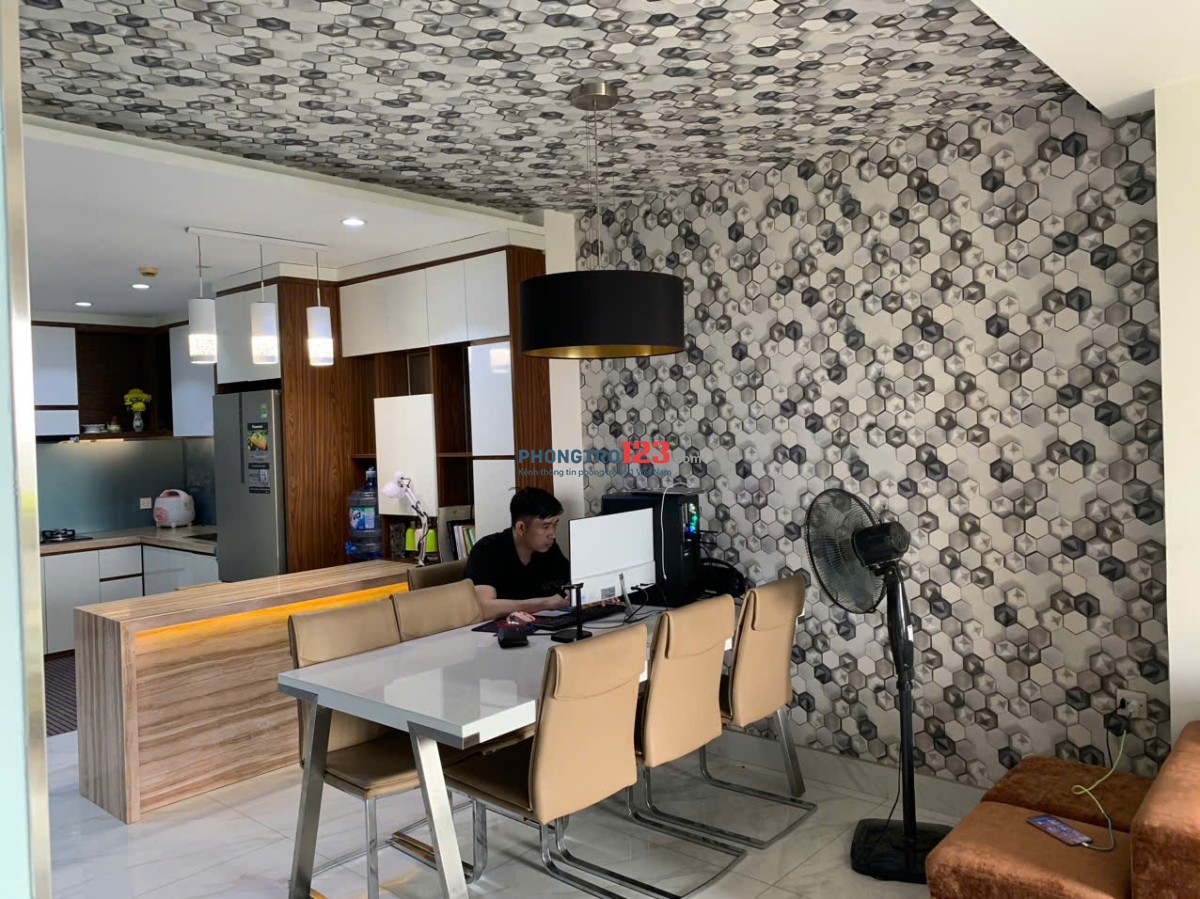 C/c Phú Đạt - P25 - Bình Thanh: 93m2, 3PN, 2WC, Nội thất, 13tr/th.