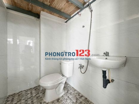 Tìm 1 nữ ở ghép, phòng hiện tại có 2 nữ