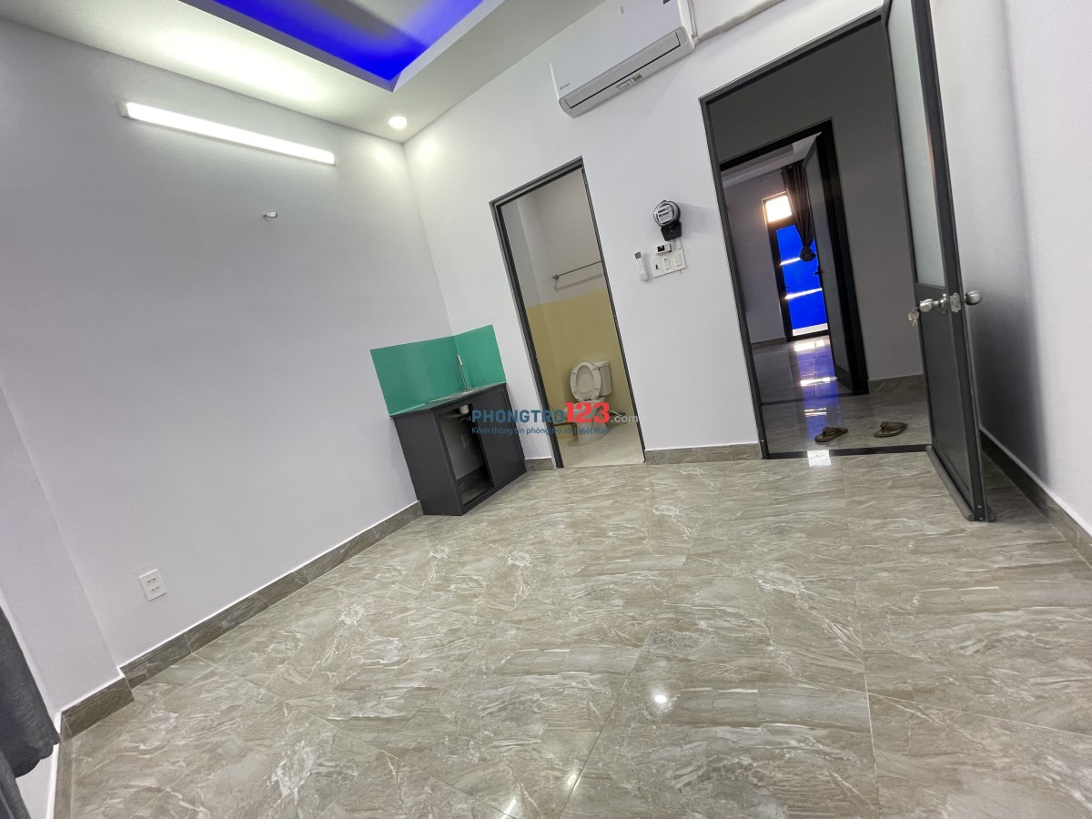 Cho Thuê Phòng Mới - Máy Lạnh Mới - 15m2 Ngay KĐT Vạn Phúc CiTy - Giá 3 Triệu