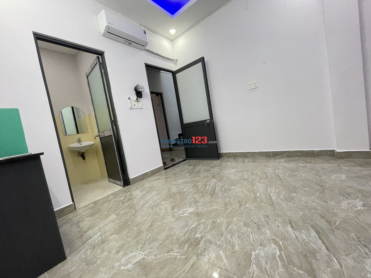 Cho Thuê Phòng Mới - Máy Lạnh Mới - 15m2 Ngay KĐT Vạn Phúc CiTy - Giá 3 Triệu