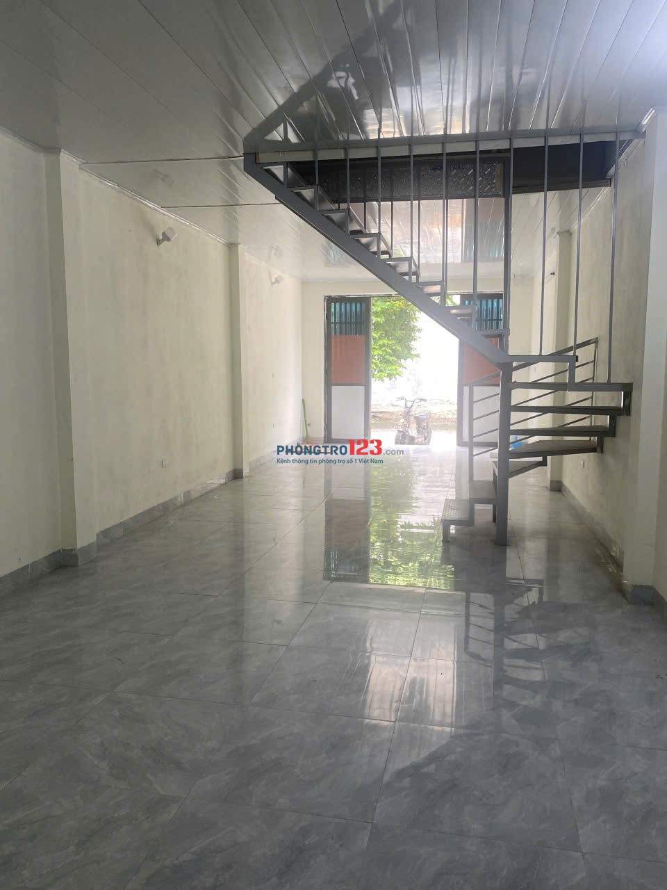 Cho thuê nhà liên kề để ở và có thể kết hợp kinh doanh online + văn phòng