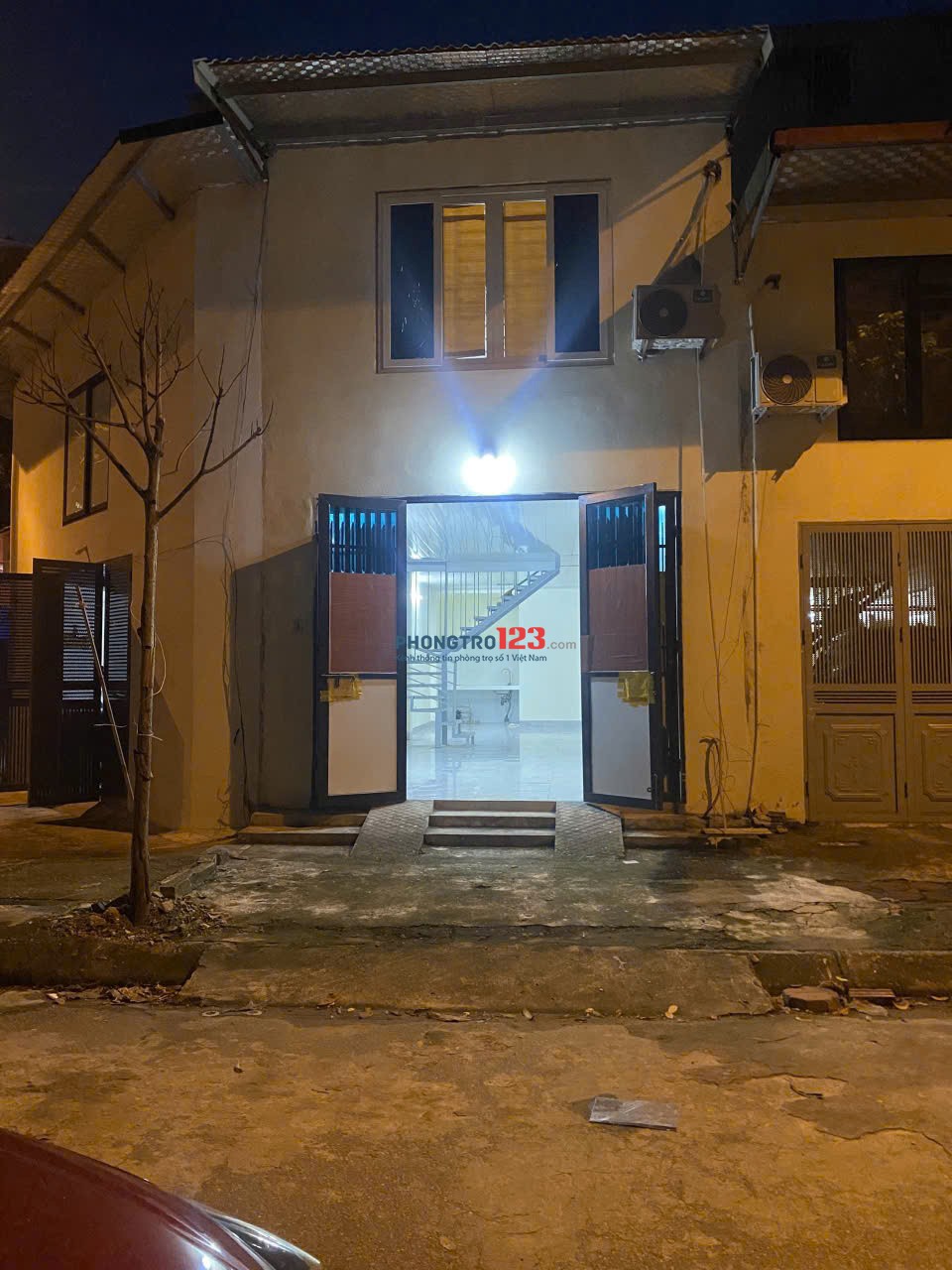 Cho thuê nhà liên kề để ở và có thể kết hợp kinh doanh online + văn phòng