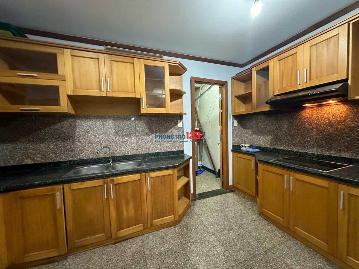 C/c Phan Xích Long, P2, Phú Nhuận: 89m2 - 3p ngủ, NT, 14tr/th
