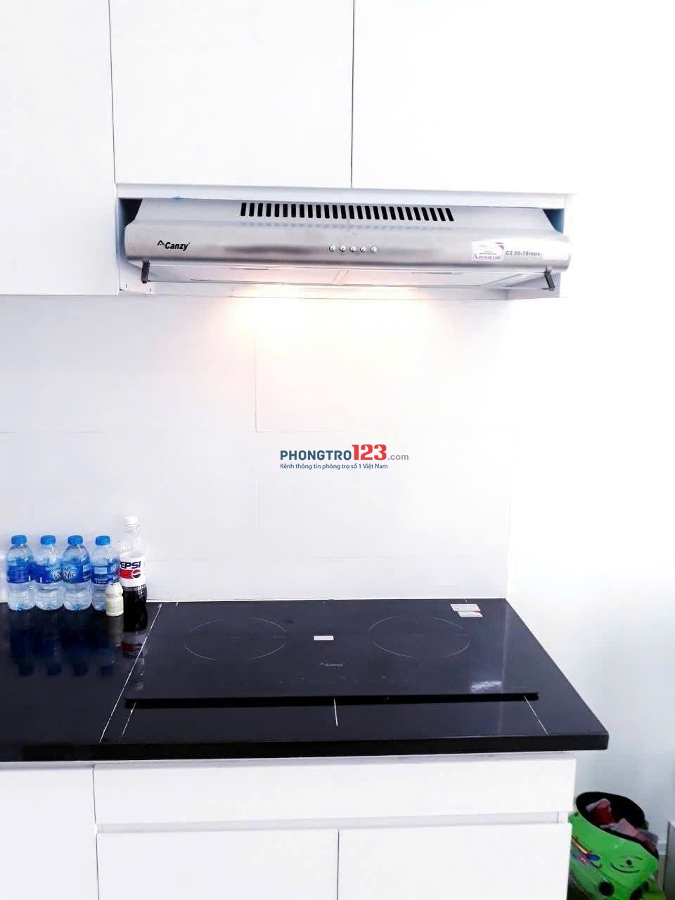 C/c Bàu Cát, Tân BÌnh căn 2p ngủ, không nội thất, 9.6tr