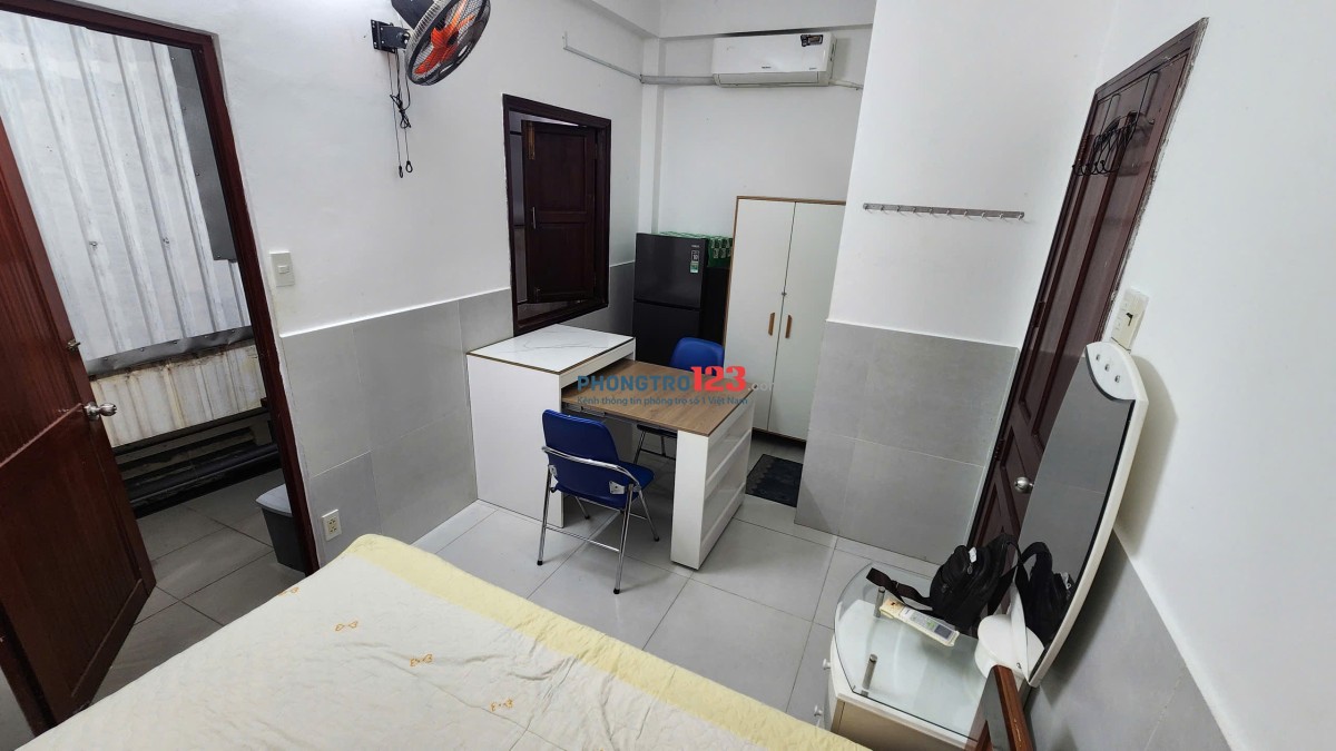 CHO THUÊ PHÒNG LẦU 2, NHÀ PHỐ HẺM RỘNG, KHU VĂN MINH - HẺM CÓ 2 TT PICKLEBALL