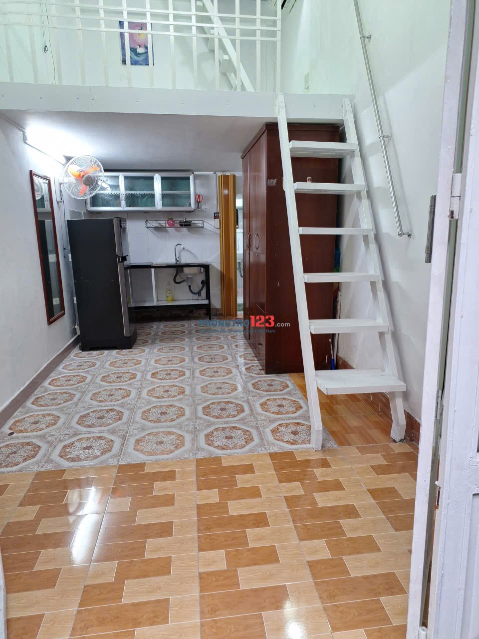 Nhà nguyên căn Q1 đủ tiện nghi Giá 7tr