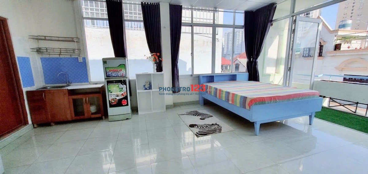 CHO THUÊ PHÒNG STUDIO 45M2 BAN CÔNG - MÁY GIẶT RIÊNG - FULL NỘI THẤT - Gần NGÃ 4 HÀNG XANH