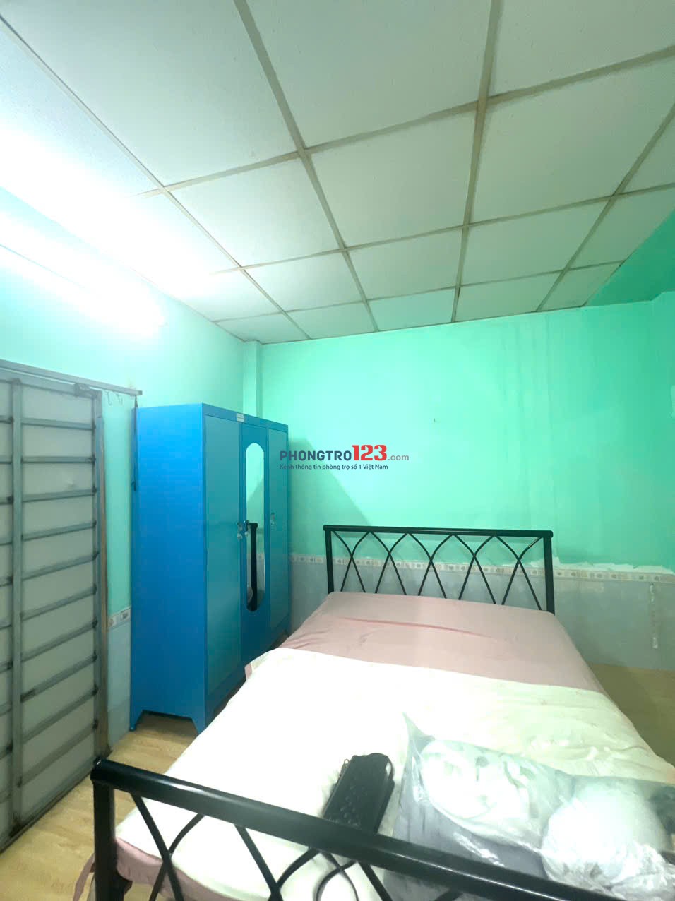 PHÒNG ĐỦ TIỆN NGHI + Máy lạnh mới giá 2.7 triệu, 30 m² tại Lê Văn Lương,