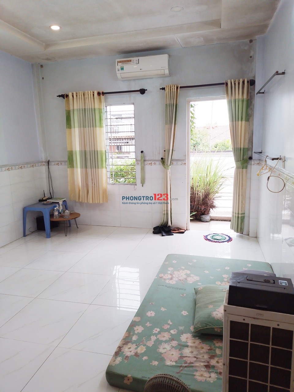 Cho thuê nhà nguyên căn 1 trệt 1 lầu 96 m2 full nội thất hẻm 766 QL13 gần ngã tư Bình Phước, Thủ Đức