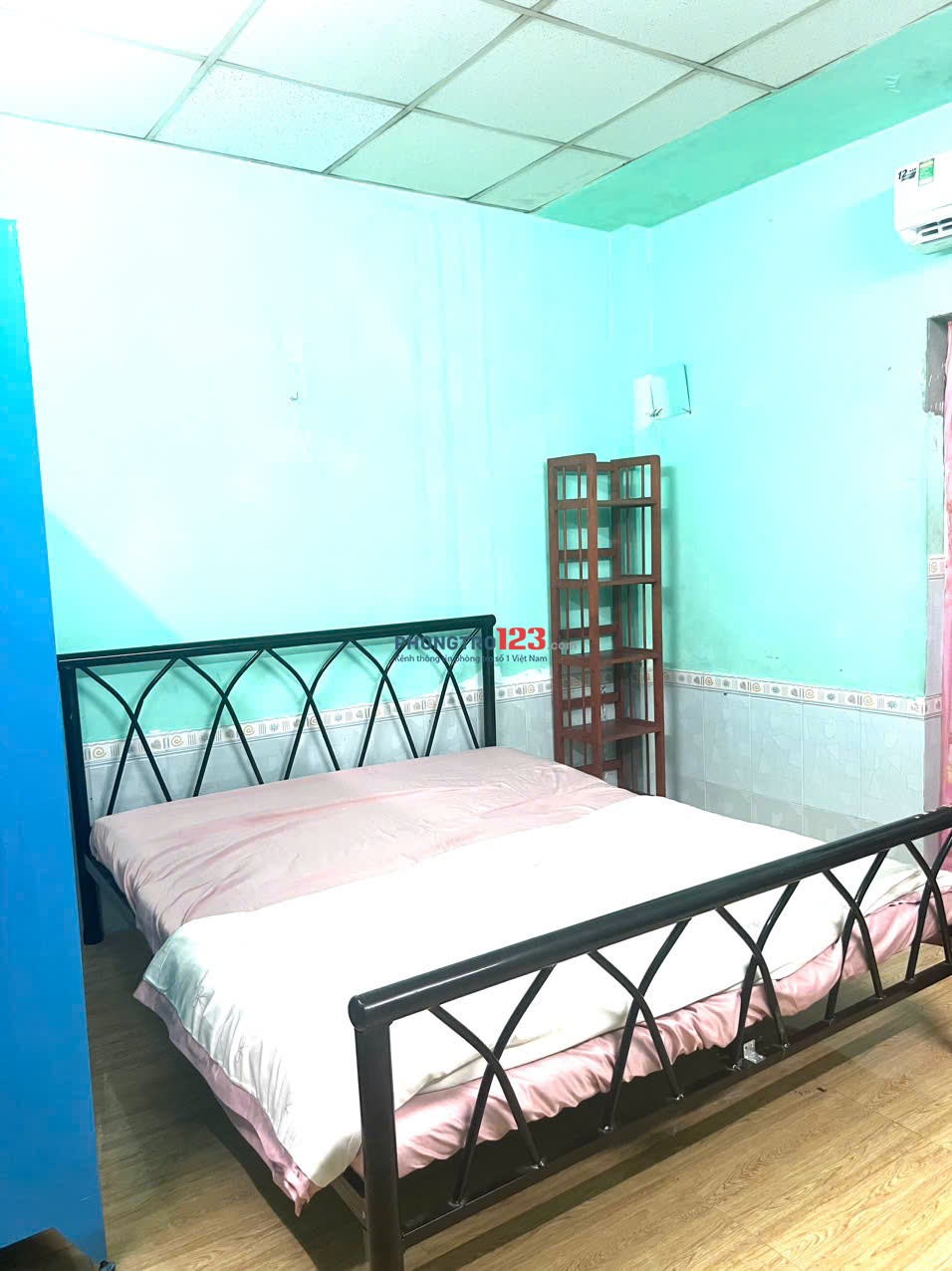 PHÒNG ĐỦ TIỆN NGHI + Máy lạnh mới giá 2.7 triệu, 30 m² tại Lê Văn Lương,