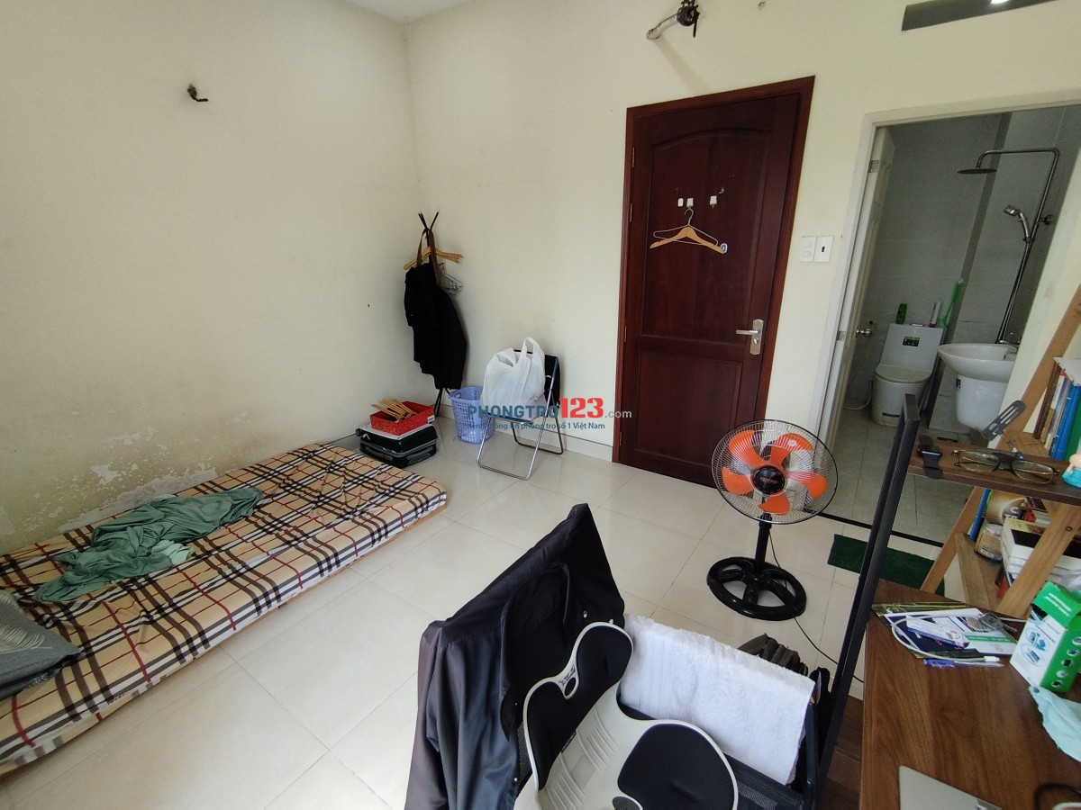 Cho thuê phòng 17m2 quận 2 khu dân cư yên tĩnh