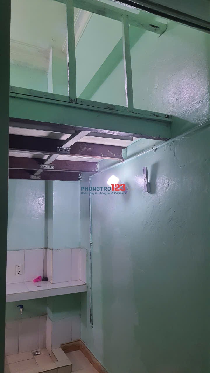 Phòng trọ 20m2 đường Nguyễn Thị Thập, Quận 7