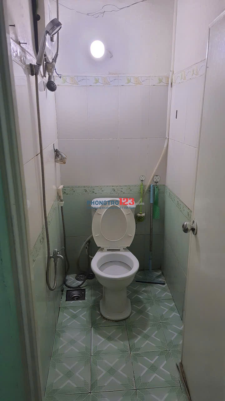 Phòng trọ 20m2 đường Nguyễn Thị Thập, Quận 7